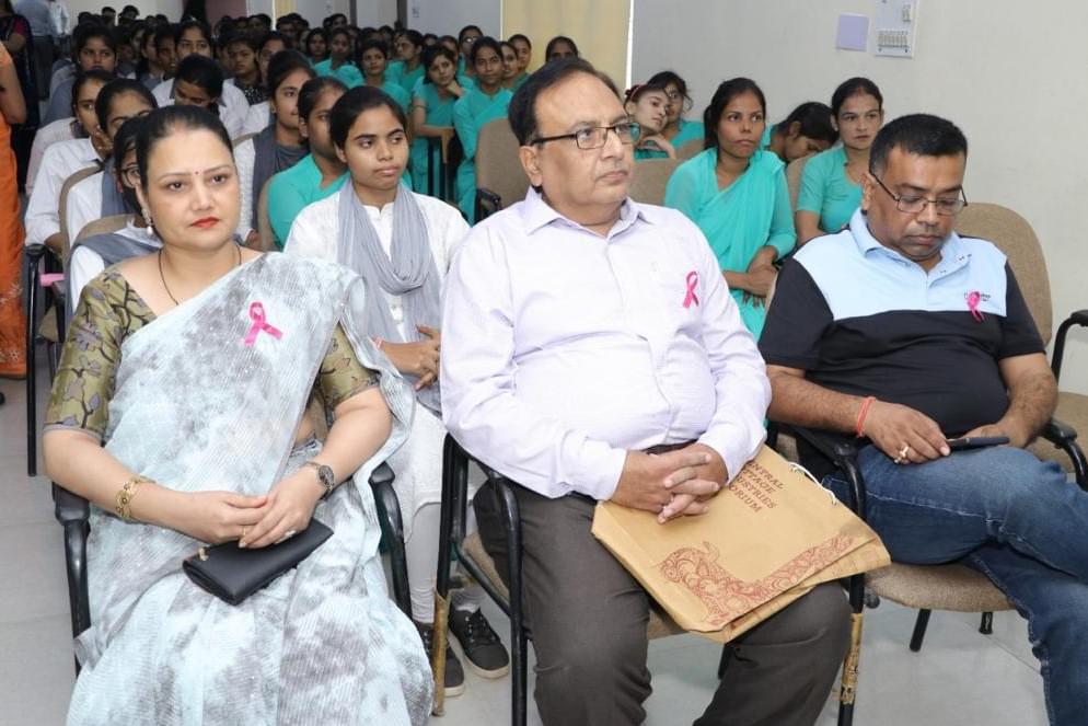 Shri Girraj Maharaj College Mathura Health Check Up photo 8